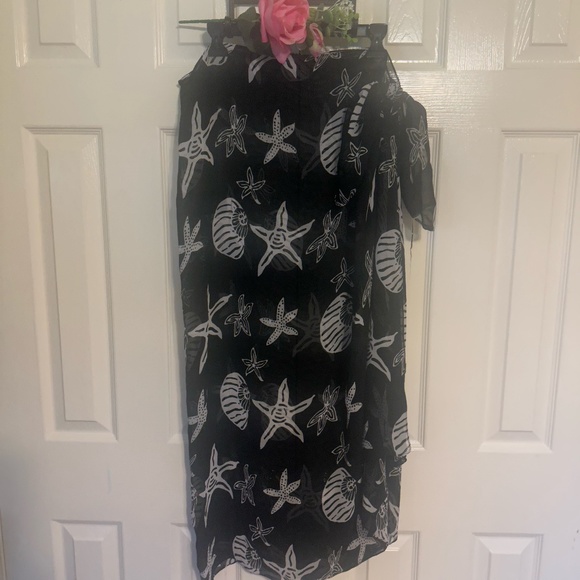 Beach Shells Black and White Sarong Swim Scarf Wrap - Picture 3 of 10